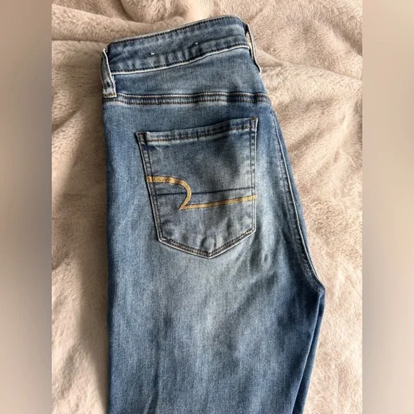 American Eagles Distressed Blue Jeggings - Picture 3 of 5